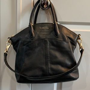 COPY - Givenchy Antigonia leather handbag